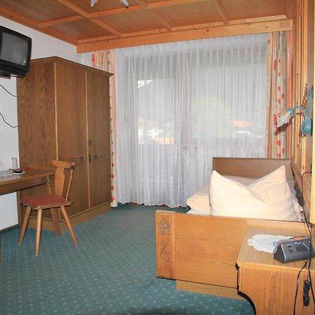 Berghaus Maria Bed & Breakfast Pettneu am Arlberg Exterior foto