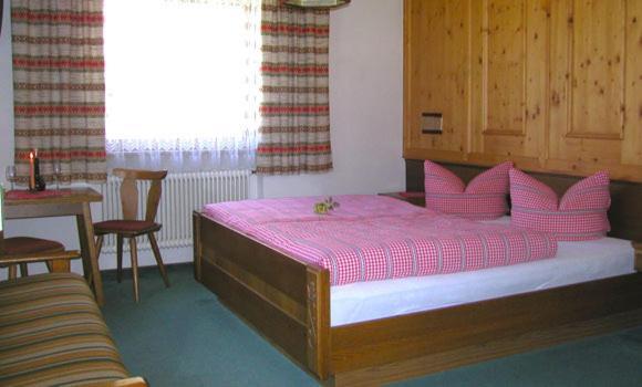 Berghaus Maria Bed & Breakfast Pettneu am Arlberg Exterior foto